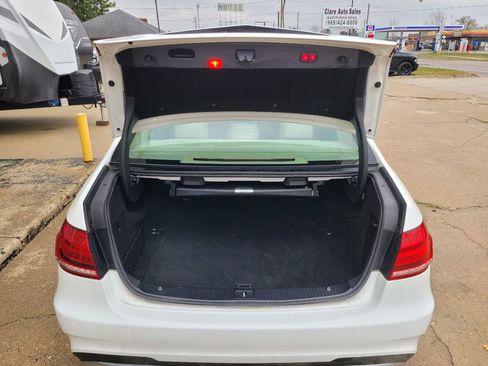 Used 2016 Mercedes-Benz E 350 4MATIC Sedan image 58
