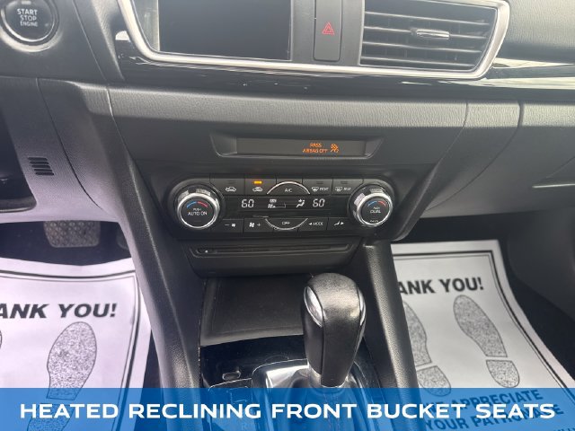 Used 2016 MAZDA MAZDA3 i Touring w/ Popular Equipment Package FWD image 19