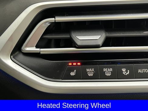 Used 2021 BMW X7 xDrive40i w/ M Sport Package AWD/4WD image 9
