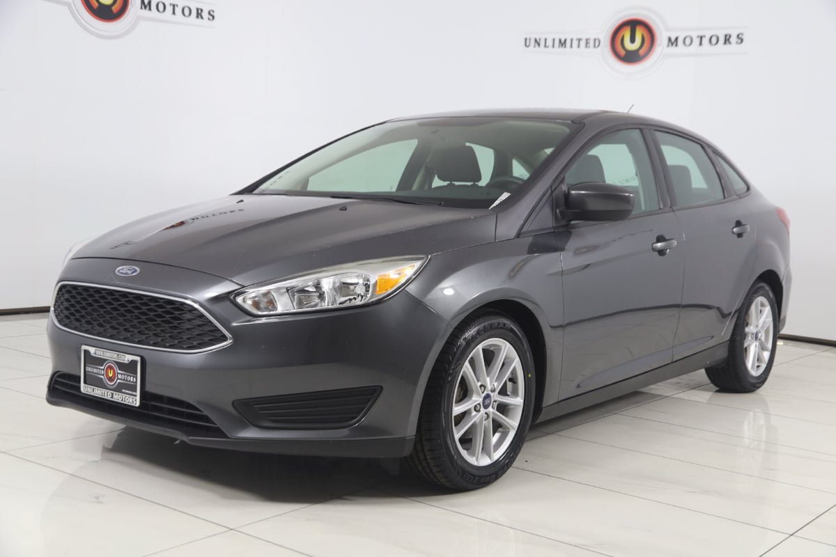 Used 2018 Ford Focus SE FWD image 5