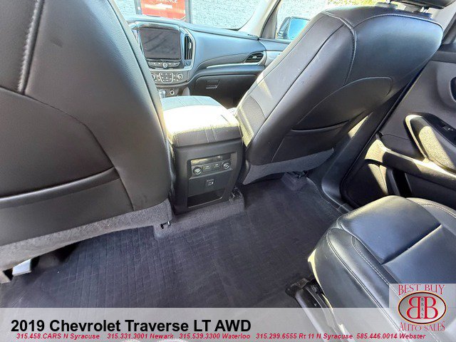 Used 2019 Chevrolet Traverse LT w/ LPO, Blackout Package AWD/4WD image 13