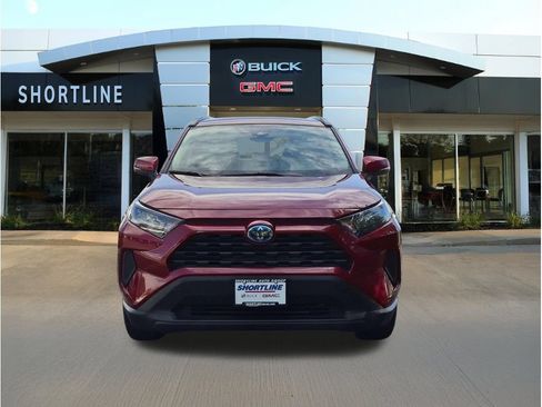 Used 2021 Toyota RAV4 LE AWD/4WD image 8