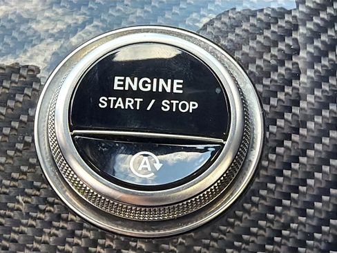 Used 2025 Mercedes-Benz GLC 43 AMG 4MATIC image 36