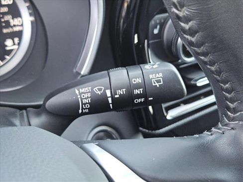 Used 2021 Toyota Highlander XSE image 16