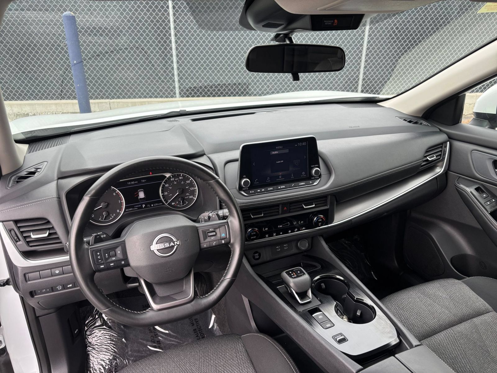 Used 2025 Nissan Rogue SV FWD image 33