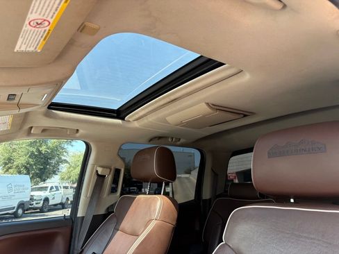 Used 2015 Chevrolet Silverado 3500 High Country w/ Duramax Plus Package AWD/4WD image 9