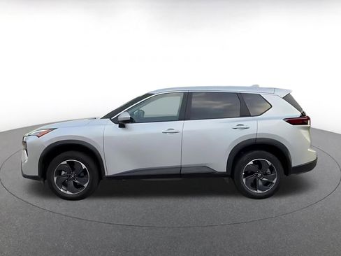 Used 2025 Nissan Rogue SV FWD image 7