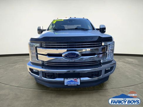 Used 2018 Ford F350 Lariat w/ Lariat Ultimate Package image 3