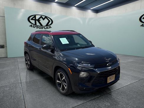 Used 2021 Chevrolet TrailBlazer RS w/ Sun and Liftgate Package FWD image 1