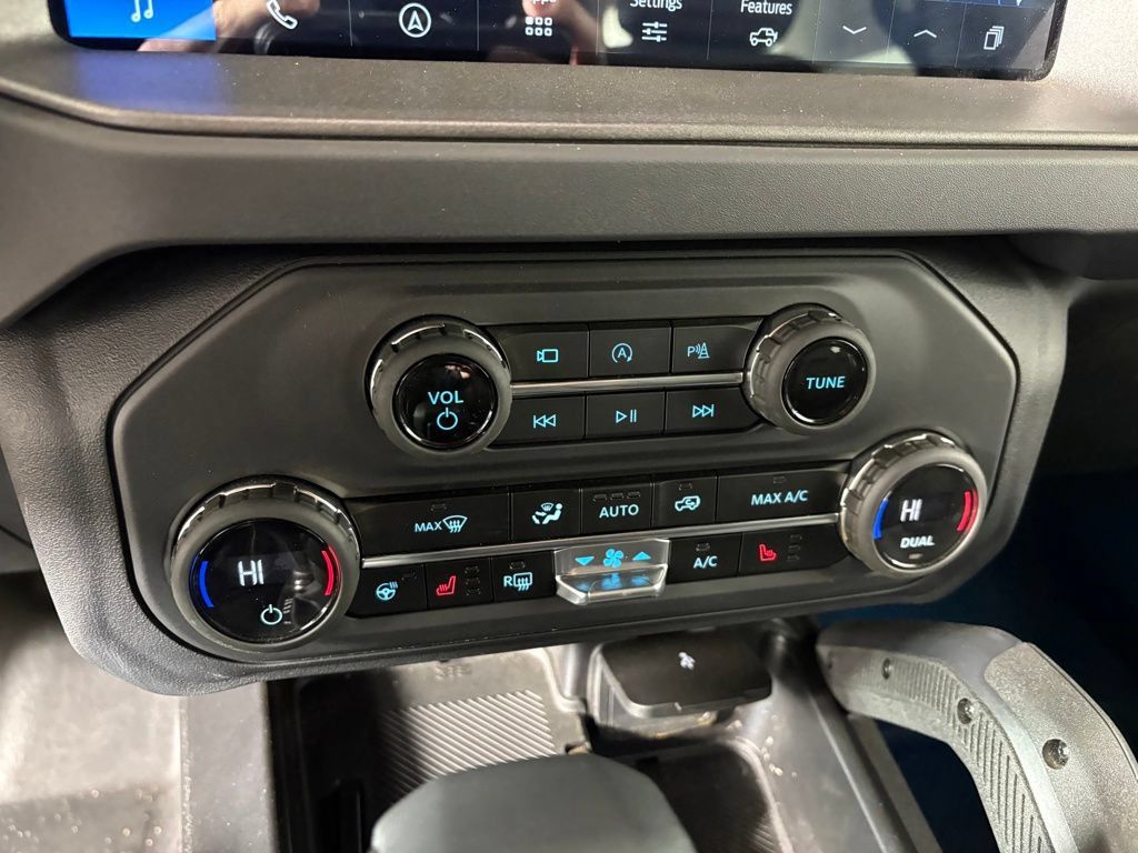 New 2025 Ford Bronco Badlands AWD/4WD image 21