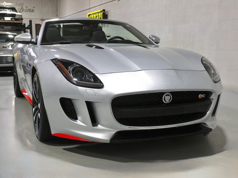 Used 2014 Jaguar F-TYPE S image 40