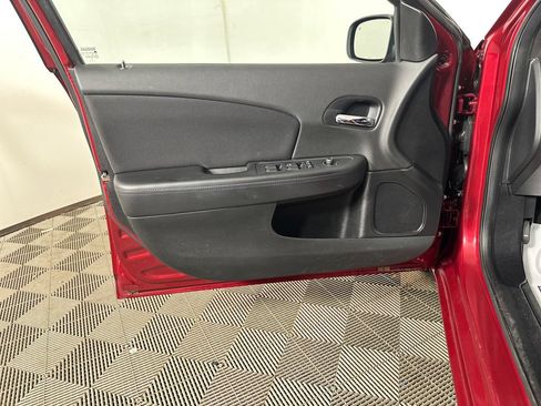 Used 2013 Chrysler 200 Touring w/ Cold Weather Group FWD image 15
