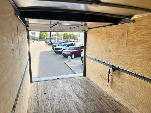 Used 2024 Ford F550 2WD Regular Cab Super Duty image 42