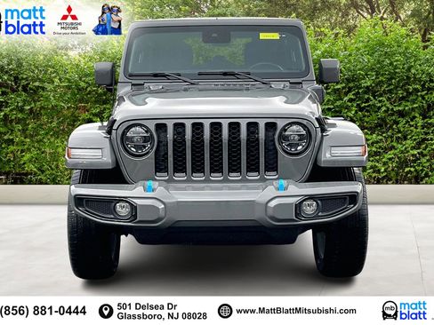 Used 2022 Jeep Wrangler Unlimited Sahara image 3