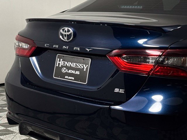 Used 2021 Toyota Camry SE FWD image 13
