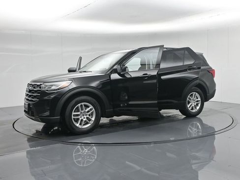 New 2026 Ford Explorer Active image 27