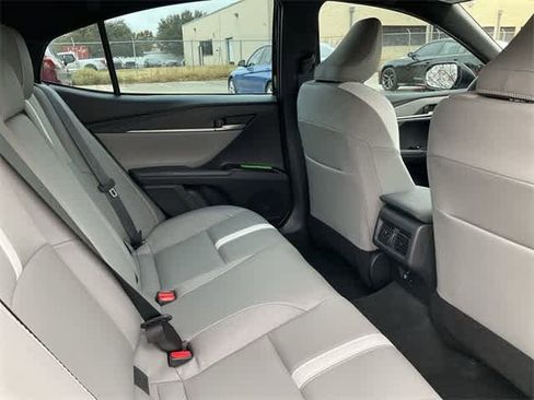 Certified 2025 Toyota Camry SE image 16