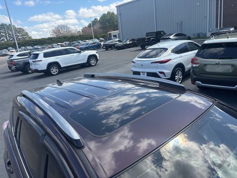 Used 2018 Toyota RAV4 XLE w/ Plus Extra Value Package image 7