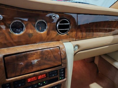 Used 1999 Rolls-Royce Silver Seraph RWD image 16