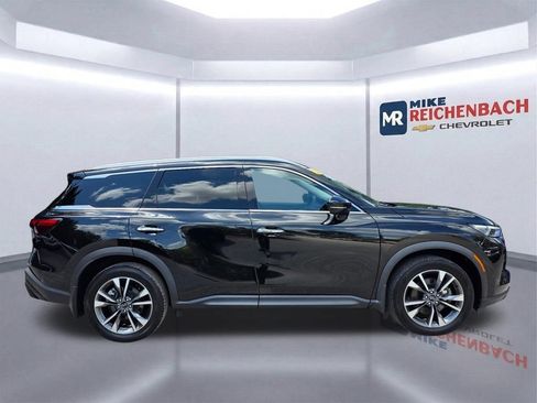 Used 2023 INFINITI QX60 Luxe w/ Performance Audio Package AWD/4WD image 3