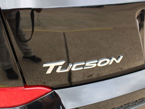 Used 2018 Hyundai Tucson SEL image 10