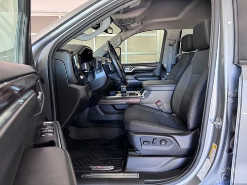 Used 2024 Chevrolet Silverado 1500 RST w/ Z71 Off-Road Package AWD/4WD image 13