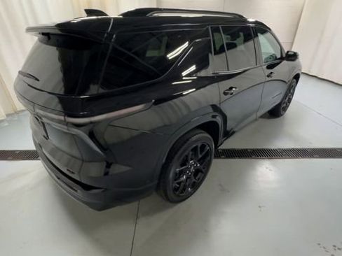 Used 2024 Chevrolet Traverse RS w/ LPO, Floor Liner Package AWD/4WD image 8