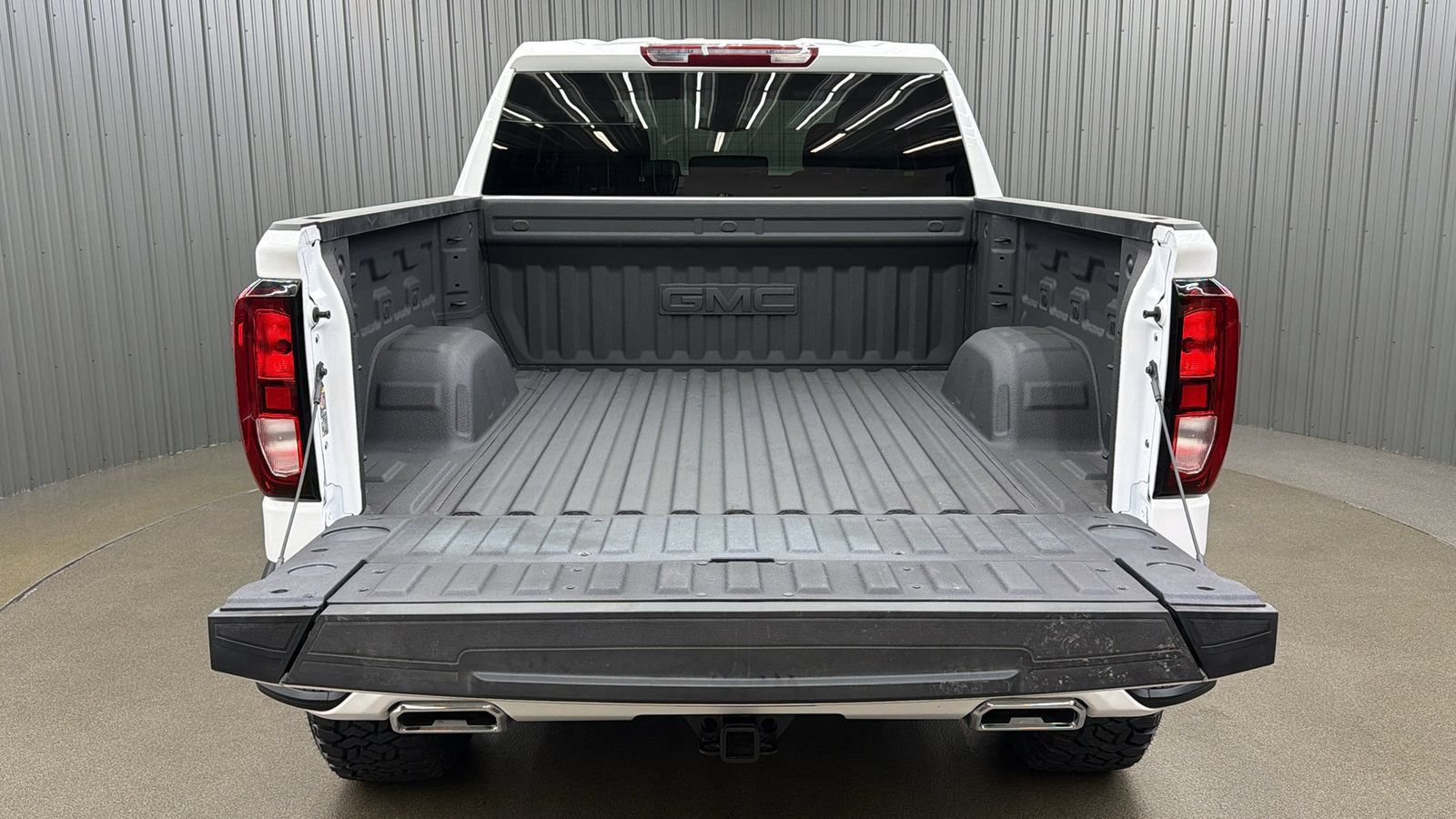 Used 2026 GMC Sierra 1500 Elevation AWD/4WD image 18