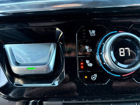 Certified 2024 GMC Sierra 1500 Denali image 30