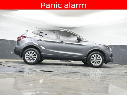 Used 2022 Nissan Rogue Sport SV w/ Technology Package image 33