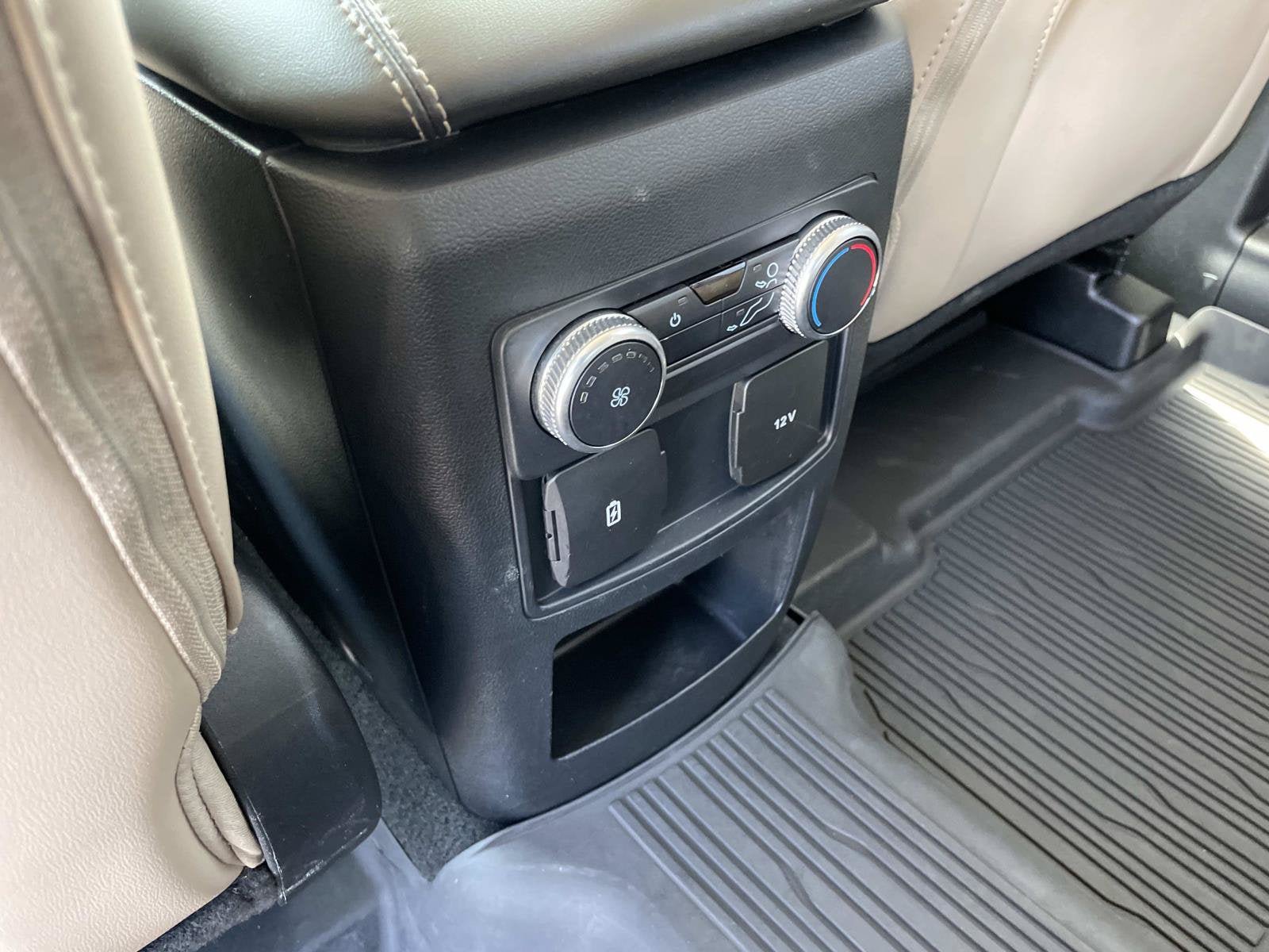 Used 2021 Ford Explorer XLT w/ Equipment Group 202A RWD image 14