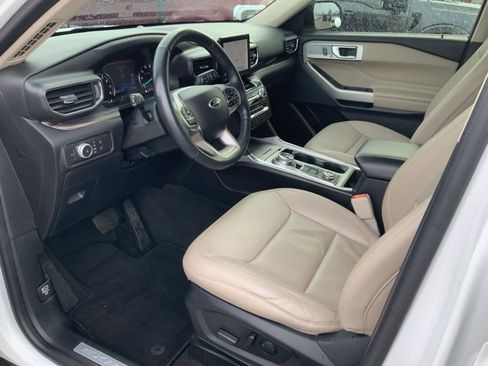 Used 2022 Ford Explorer Limited image 28