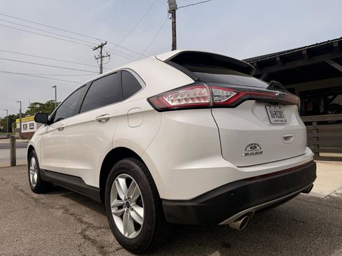 Used 2016 Ford Edge SEL w/ Equipment Group 201A FWD image 3
