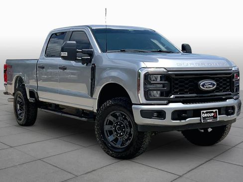 Used 2024 Ford F250 XL w/ STX Appearance Package AWD/4WD image 3