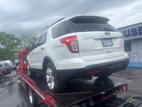 Used 2013 Ford Explorer XLT AWD/4WD image 3