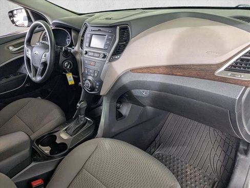 Used 2017 Hyundai Santa Fe Sport image 19