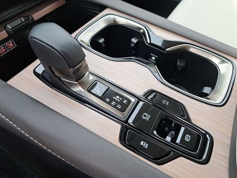 Used 2024 Lexus RX 350 Premium image 28