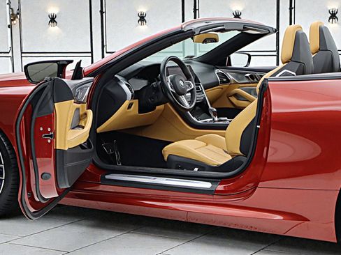 Used 2020 BMW M8 Convertible w/ M Driver's Package image 7
