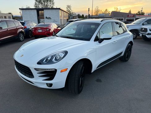 Used 2016 Porsche Macan S w/ Premium Package Plus AWD/4WD image 5