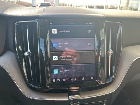 Certified 2025 Volvo XC60 B5 Plus image 21