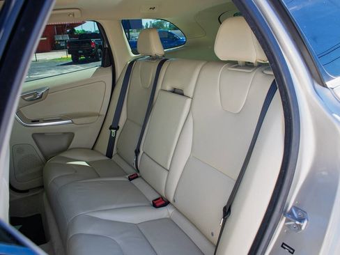 Used 2015 Volvo XC60 T5 Premier image 30