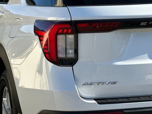 New 2026 Ford Explorer Active w/ Active Comfort Package image 33