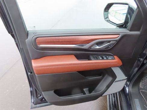 Used 2024 GMC Yukon Denali Ultimate image 31