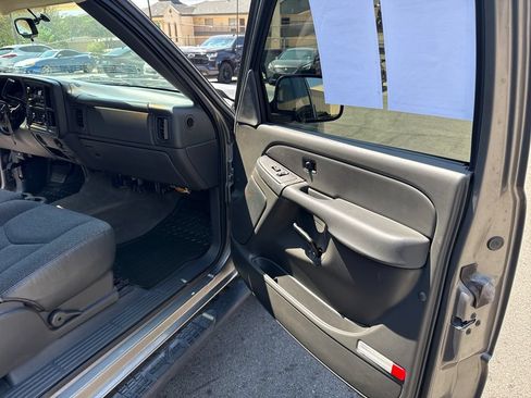 Used 2006 Chevrolet Silverado 1500 LS RWD image 20
