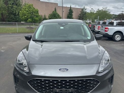 Used 2022 Ford Escape SE w/ Cold Weather Package AWD/4WD image 3