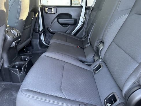 New 2023 Jeep Gladiator Willys image 19