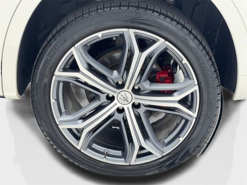 Used 2022 Maserati Levante Modena image 58