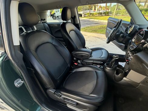 Used 2017 MINI Cooper 2-Door Hardtop image 29