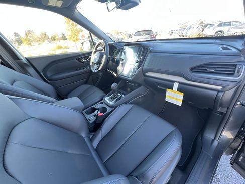 Used 2025 Subaru Forester Limited AWD/4WD image 30