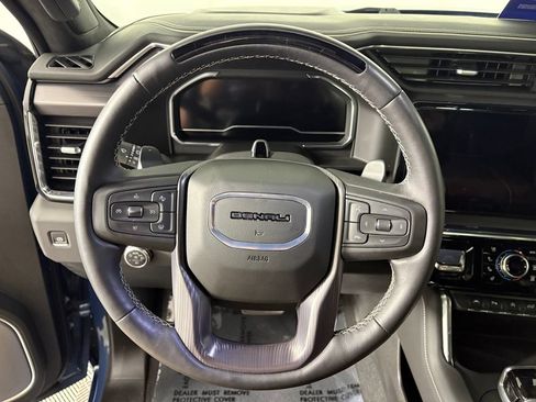 Used 2025 GMC Sierra 1500 Denali Ultimate image 17